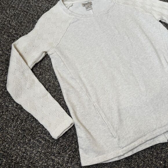 Lucky Brand Women’s Cream/Ivory colored Sweater with crochet sleeves. Size M - Picture 2 of 7